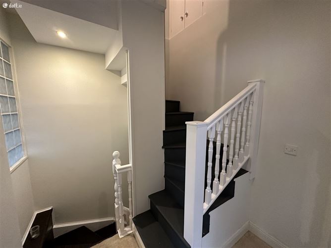 6 The Moorings, Kilmacsimon Quay, Innishannon, Cork