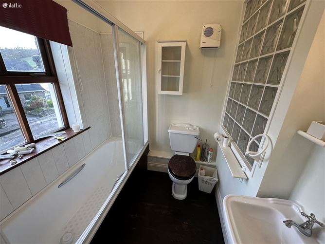 6 The Moorings, Kilmacsimon Quay, Innishannon, Cork