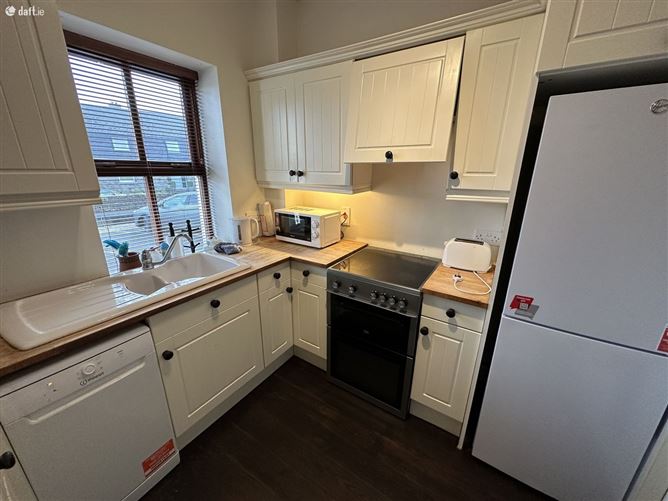 6 The Moorings, Kilmacsimon Quay, Innishannon, Cork