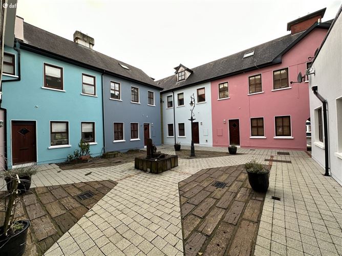 6 The Moorings, Kilmacsimon Quay, Innishannon, Cork