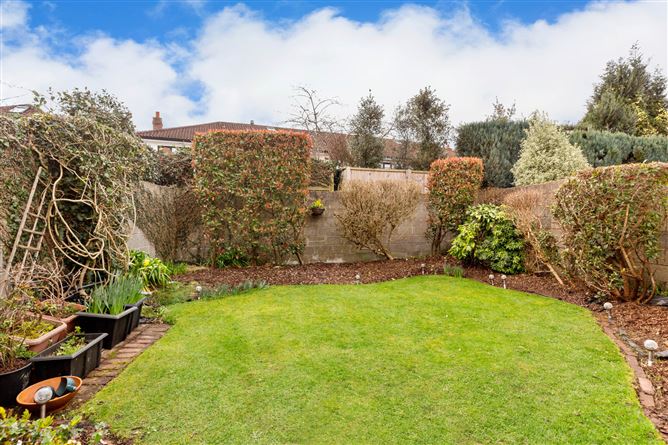 121 Tudor Lawns, Foxrock, Dublin 18