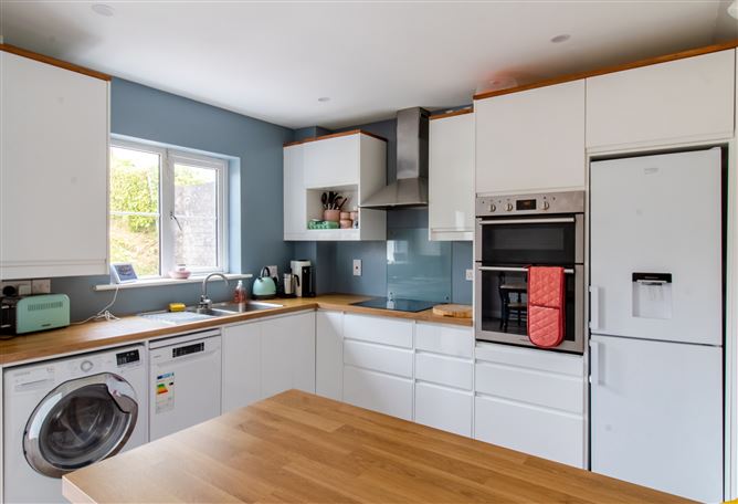61 Alderbrook, Frankfield , Douglas, Cork