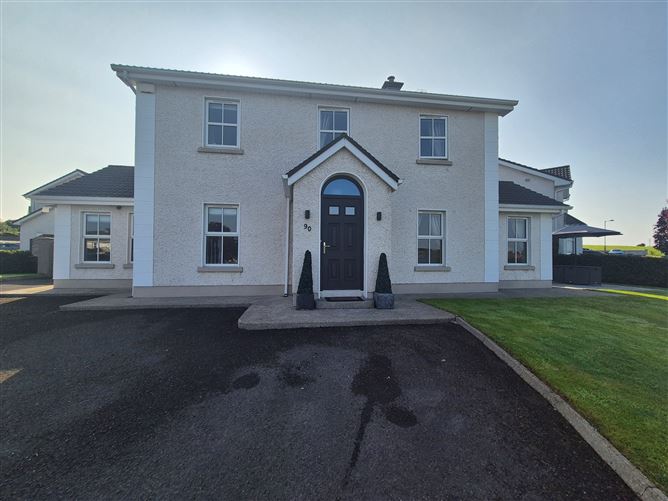 90 The Glebe, Ballina, Mayo