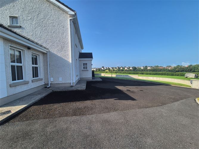 90 The Glebe, Ballina, Mayo