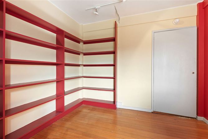 40 Court Apartment, Wilton Place, Dublin 2