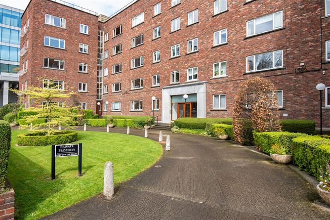 40 Court Apartment, Wilton Place, Dublin 2
