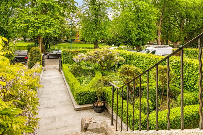 Photo 33 of 42 — 23 Dartmouth Square, Dublin 6