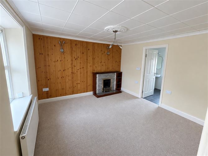 3 Castle Row, Main Street, Dungloe, Co. Donegal
