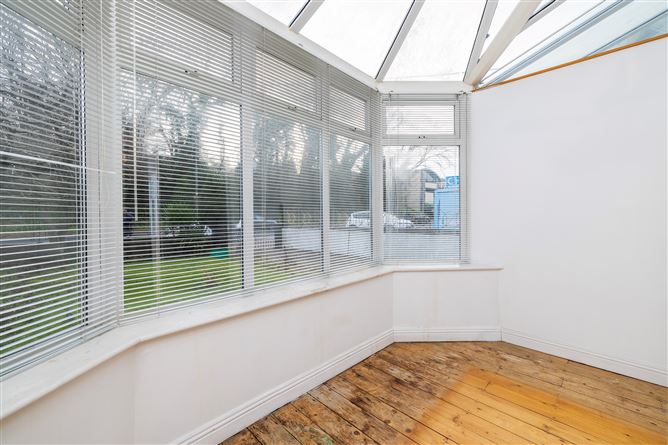 1 Dodder Park Road , Rathfarnham, Dublin 14