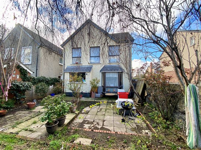 11 Lawrence Grove, Clontarf, Dublin 3