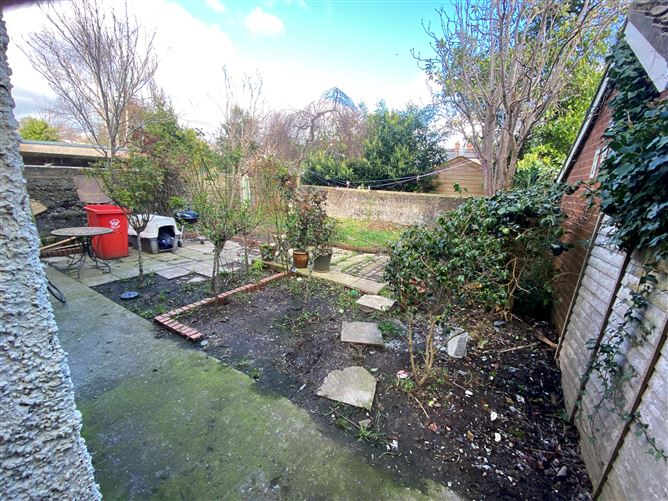 11 Lawrence Grove, Clontarf, Dublin 3