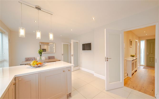 24 Woodlawn Park Avenue, Firhouse, Dublin