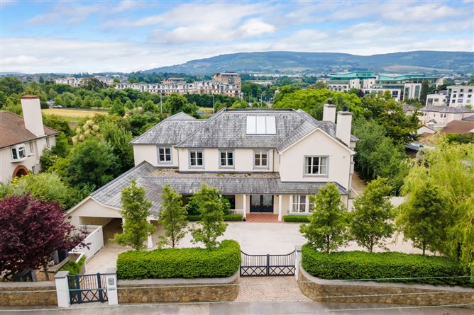 https://photos-a.propertyimages.ie/media/5/7/1/4924175/7b509050-57dc-42eb-9f2b-3be9dd2873d5_l.jpg