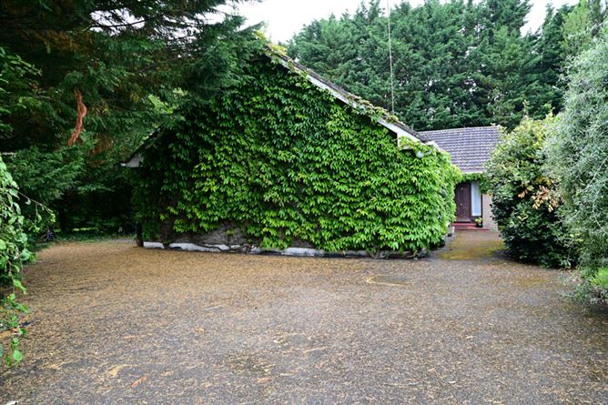 Warrenstown, Drumree, Meath