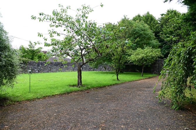 Warrenstown, Drumree, Meath