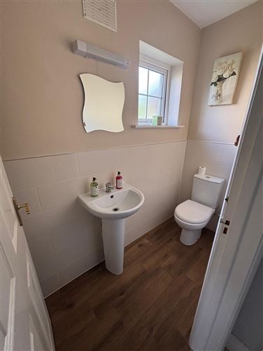6 Orchard Drive, Donegal Town, Donegal