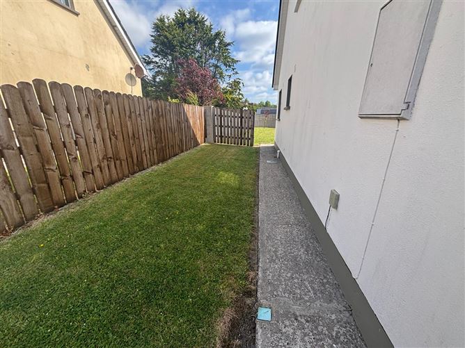 6 Orchard Drive, Donegal Town, Donegal