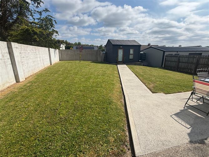 6 Orchard Drive, Donegal Town, Donegal