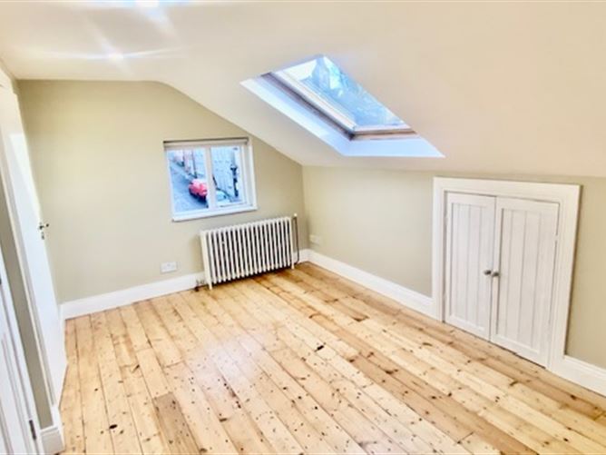 8 Bridge Street, Ramelton, Donegal