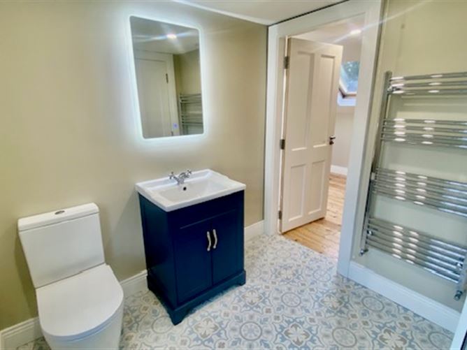 8 Bridge Street, Ramelton, Donegal