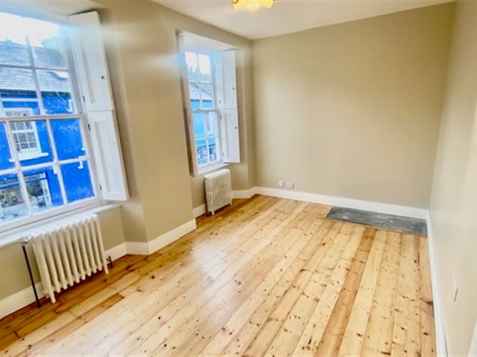 8 Bridge Street, Ramelton, Donegal