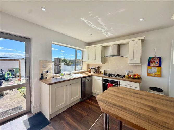 Photo 3 of 21 — Oakville, Clanmaurice Avenue, North Circular Road, Limerick