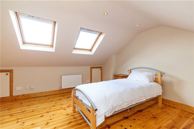 32 Mount Prospect Park, Clontarf, Dublin 3
