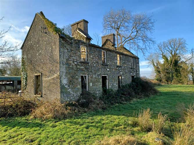 Private, Cloonback, County Longford