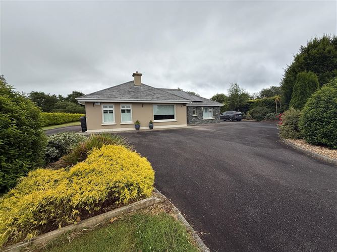 3 The Reeks, Gortacollopa, Fossa, Killarney Co. Kerry