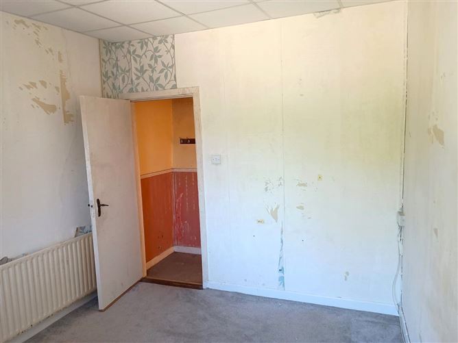 Main Street, Sixmilebridge, Co. Clare