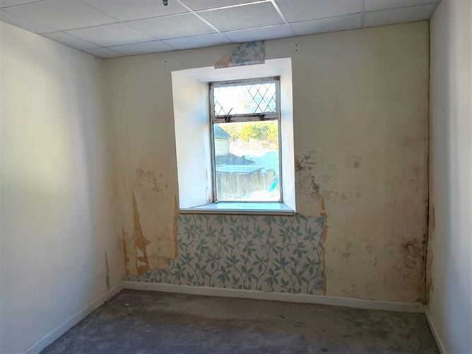 Main Street, Sixmilebridge, Co. Clare