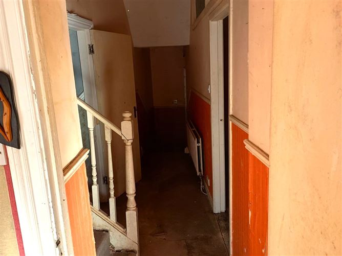 Main Street, Sixmilebridge, Co. Clare