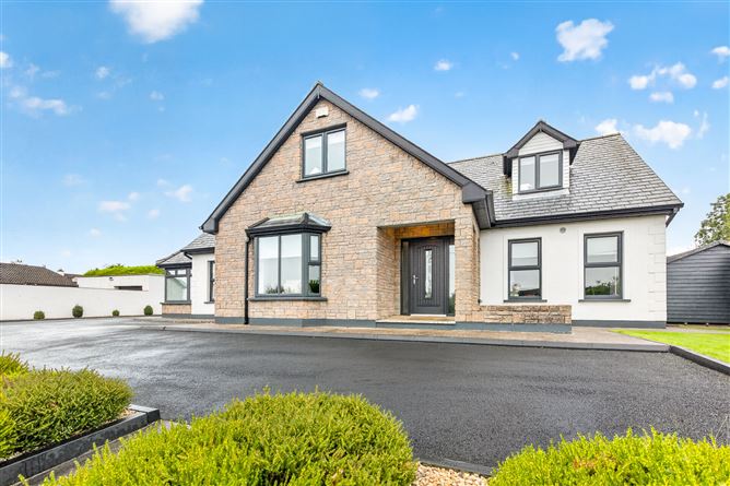Charlestown Road, Tubbercurry, Sligo