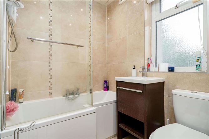 Photo 11 of 24 — 45 Wellmount Crescent, Finglas, Dublin 11
