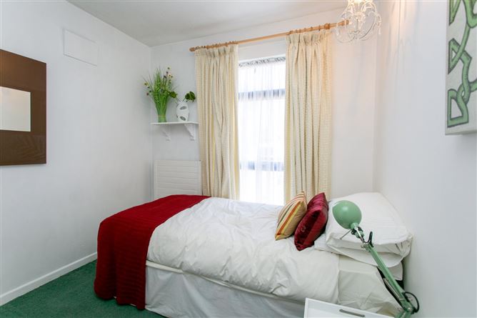 25 Stillorgan Wood, Stillorgan, Co. Dublin