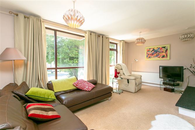 25 Stillorgan Wood, Stillorgan, Co. Dublin