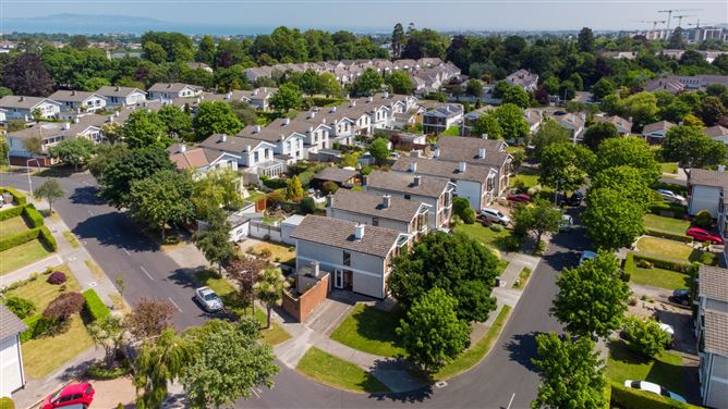 25 Stillorgan Wood, Stillorgan, Co. Dublin