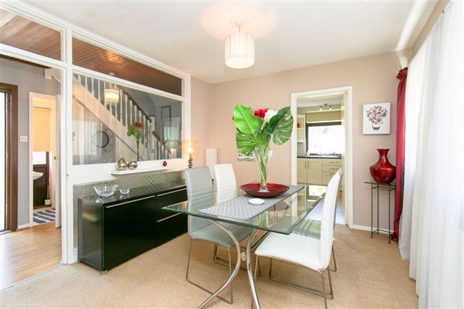 25 Stillorgan Wood, Stillorgan, Co. Dublin
