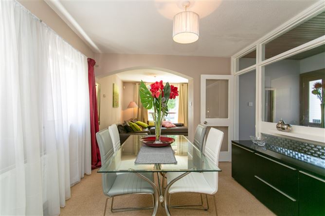 25 Stillorgan Wood, Stillorgan, Co. Dublin