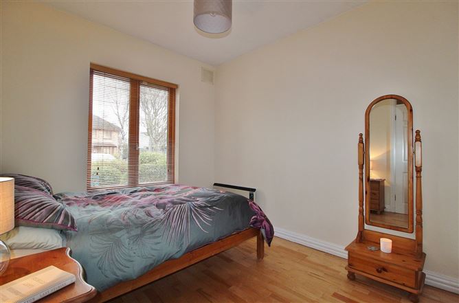 Apt, 32 Danesfort, Clontarf, Dublin 3
