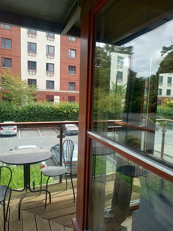 Temple Lawns, Northwood, Santry, Santry,   Dublin 9, D09