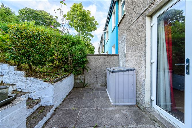 Photo 20 of 35 — 23 Seminary Walk, Farranree, Cork