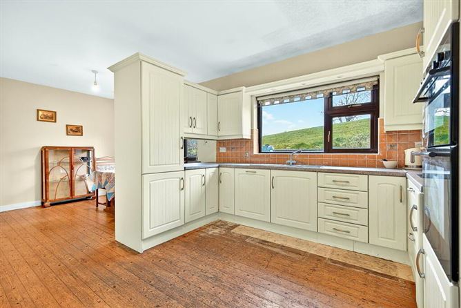 Photo 11 of 27 — Ballygawley Village, Ballygawley, Sligo