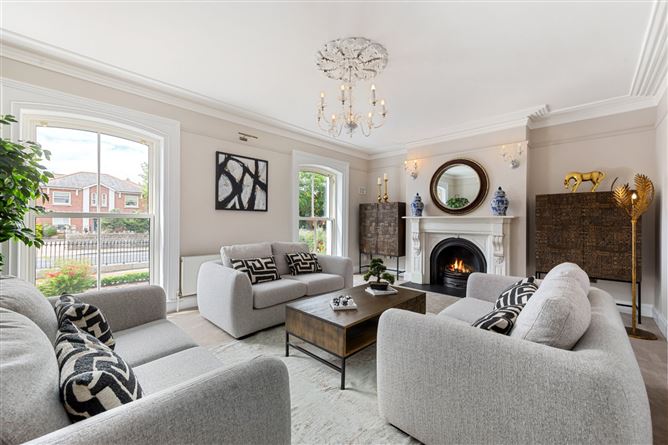 https://photos-a.propertyimages.ie/media/5/7/4/5005475/f4915d20-a016-461d-8a29-7247654c422b_l.jpg