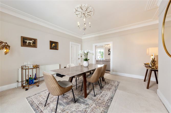 https://photos-a.propertyimages.ie/media/5/7/4/5005475/f4915d20-a016-461d-8a29-7247654c422b_l.jpg