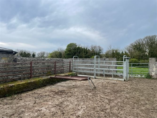 Castletown/Tullycommon, Carron, Clare