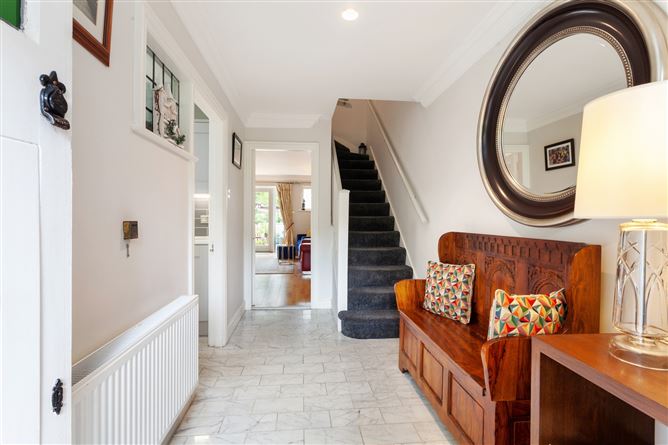 8 Woodside, Balkill Road, Howth, County Dublin