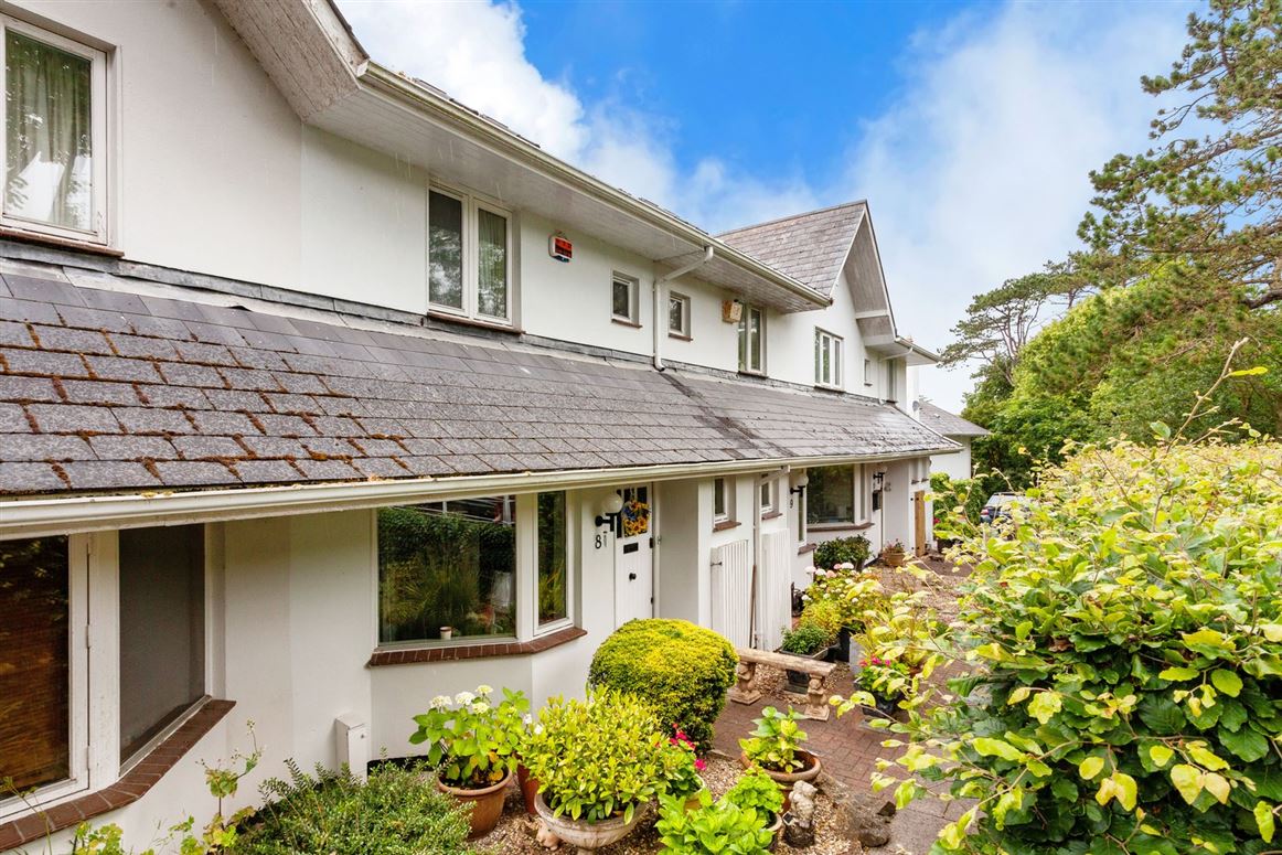 8 Woodside, Balkill Road, Howth, County Dublin