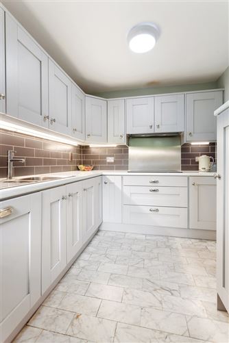 8 Woodside, Balkill Road, Howth, County Dublin