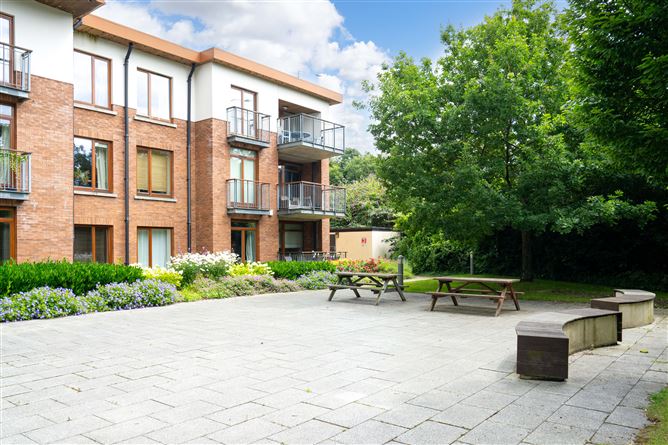 11 Kingston Hall, Harold's Grange Road, Sandyford, Dublin 18